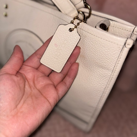 Coach Dempsey Mini - Picture 5 of 9